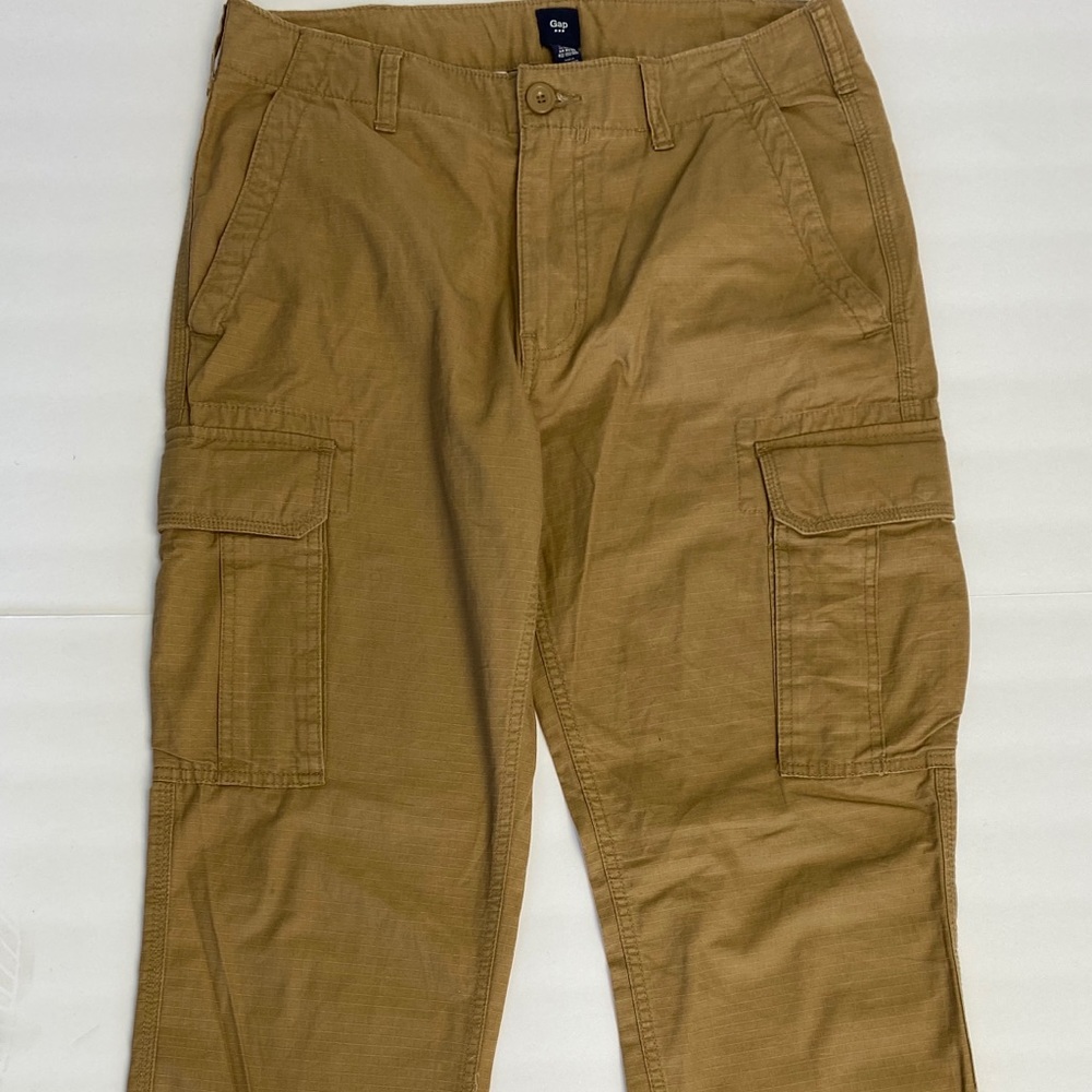 MEN’S GAP CARGO PANTS